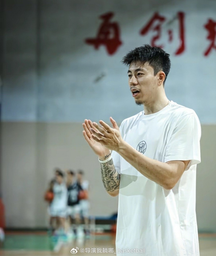 圖片均來(lái)自@ 導(dǎo)演我躺哪_basketball
